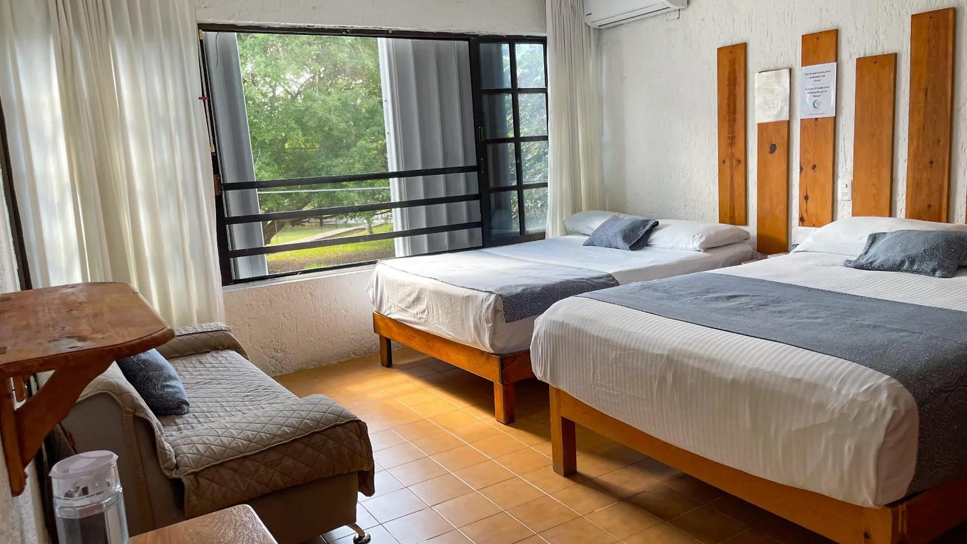 Bed & Breakfast Casa Luna Family & Friends Cancun Mexico